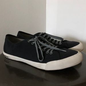 SeaVees Men's Army Issue Low Sneaker Size 10.5